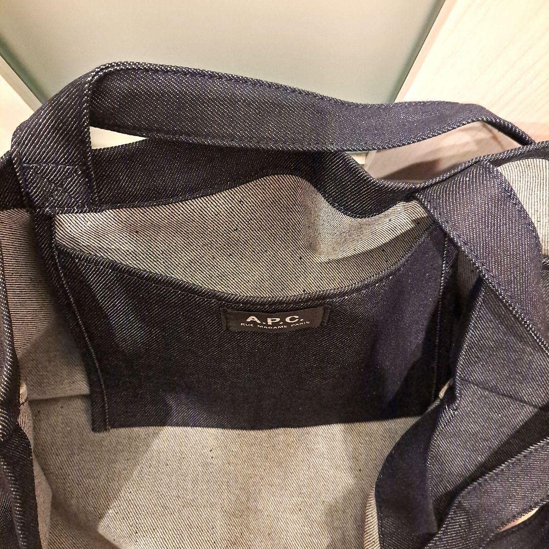 トートバック　APC（パリ限定品） 350303625_1.jpg
